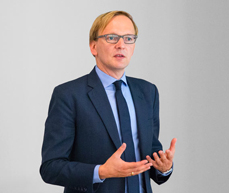 Dr. Thomas Hemmelgarn gibt Einblicke in aktuelle Entwicklungen der EU-Steuerpolitik. 