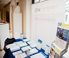 As in previous years, ZEW’s information stand served as a contact point for researcher from all over the world. 