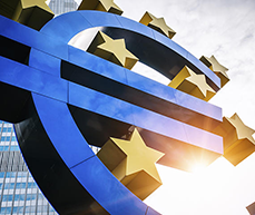 The majority of the financial market experts surveyed by ZEW do not expect the ECB to meet its inflation target of two per cent within the next two years.