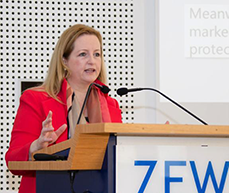 Inequality and poverty are having an impact on Europe\'s socio-economic climate – IMF economist Irene Yackovlev at the ZEW Research Seminar.
