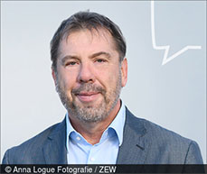 ZEW-Experte Georg Licht im Interview über junge High-Tech-Unternehmen in Europa und den USA