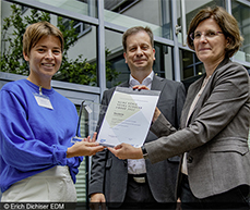 Elisa Gerten from the University of Basel received this year’s Heinz König Young Scholar Award from SAP CFO Luka Mucic and ZEW digital economist Professor Irene Bertschek (from left).